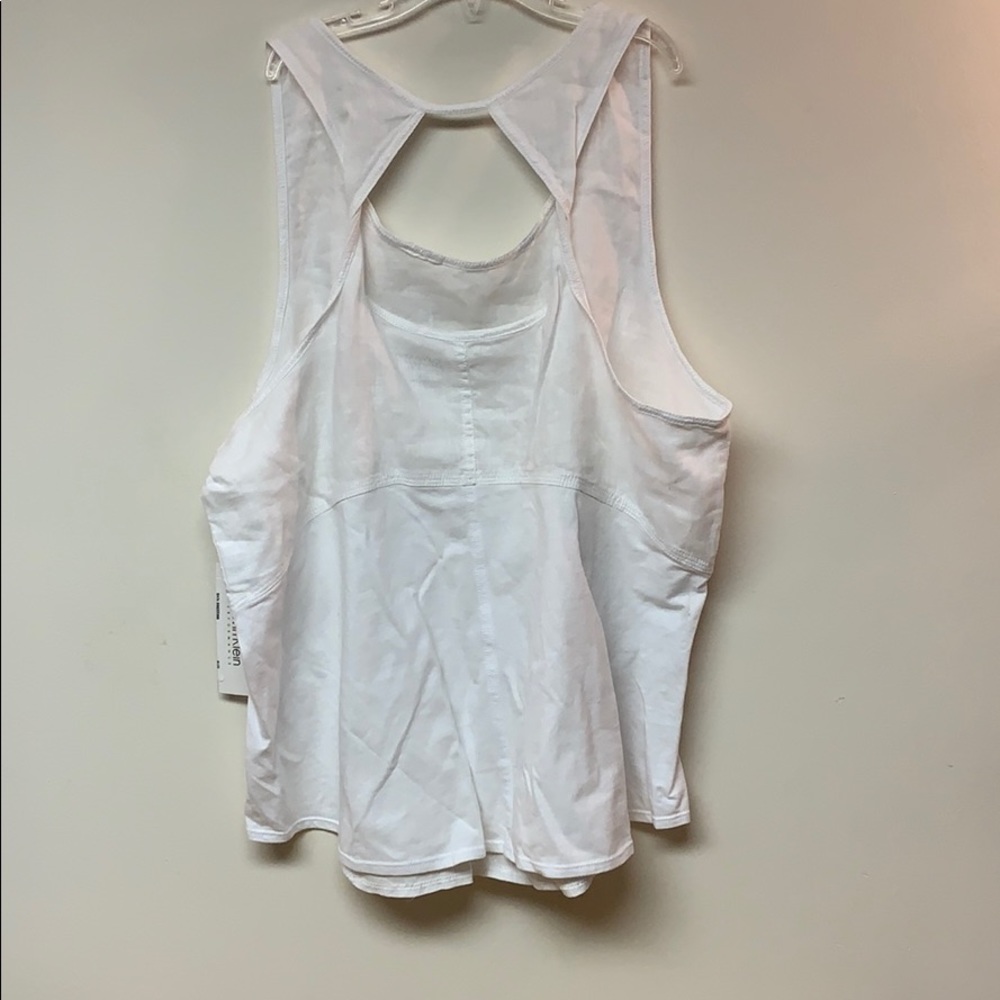 Calvin Klein Performance White - Picture 2 of 5